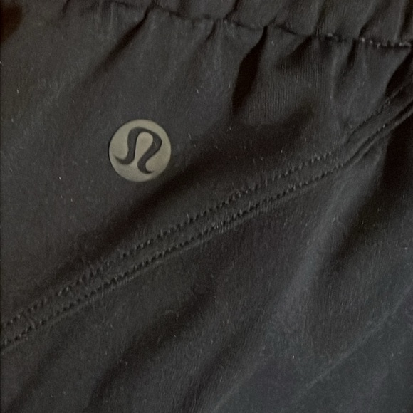 LuLulemon pants - Picture 5 of 9
